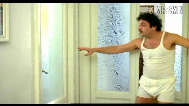 Nadia Cassini Naked in Giovani, belle... probabilmente ricche. Butt, sexy, thong. 199201