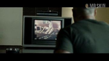 Becky Boxer in Jarhead (2005) Butt Left Breast Breasts Butt 200821