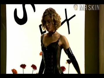 Lisa Martinek in Wo bleibst du, Baby? (2005) Underwear Breasts Butt 199238