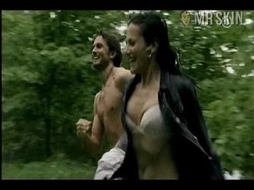 Bettina Zimmermann in Wen die Liebe trifft (2005) Breasts Breasts Sexy 199452