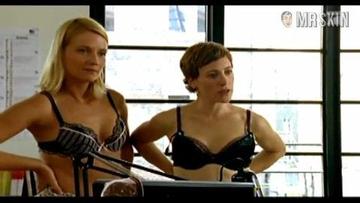Lilia Lehner in Macho im Schleudergang (2005) Sexy Sexy Underwear* 199600
