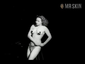 Jenne in Hollywood Burlesque (1949) Sexy Breasts Sexy 199722