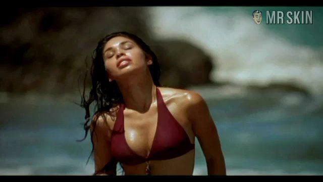 Maria Arcé in Death to the Supermodels (2005) Bikini Bikini 199753