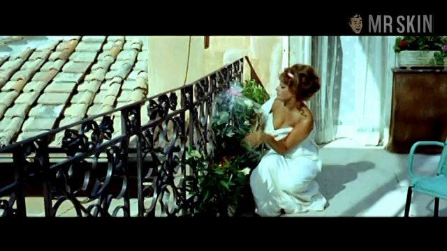 Sexiest Scenes of Adelina Sbaratti/Anna Molteni/Mara from Yesterday, Today and Tomorrow. Sexy, underwear. 199913