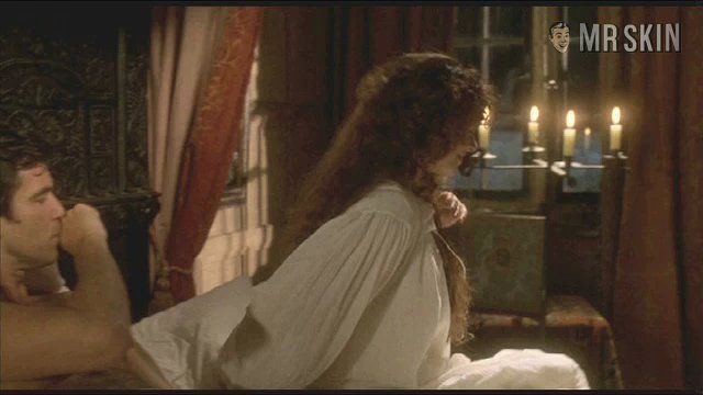Polly Walker in Robinson Crusoe (1997) Butt Butt 209658