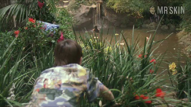 Sexiest Sung Hi Lee Scene in National Lampoon's Christmas Vacation 2. Sexy, bikini. 210103