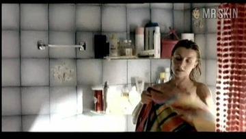 Cayetana Guillén Cuervo in La mirada violeta (2004) Breasts Breasts 200927