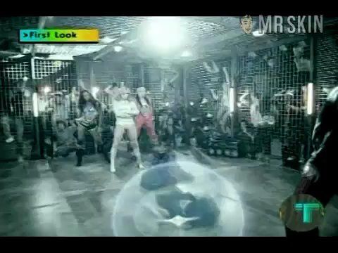 Madonna in Sorry (2006) Sexy Sexy 187387