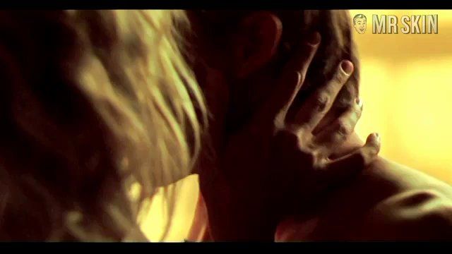 Uma Thurman in Prime (2005) Underwear Bikini Sexy 200832