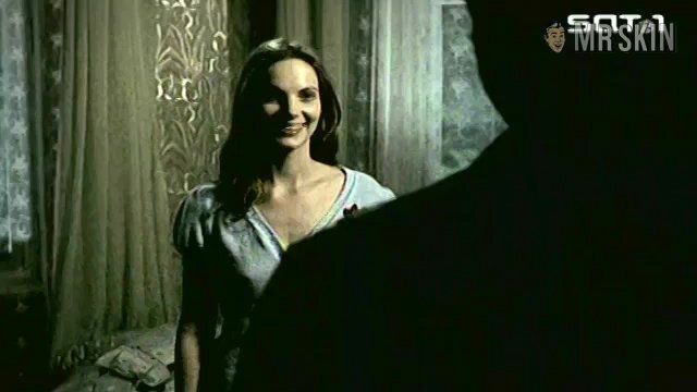 Marie Zielcke in Noch einmal lieben (2005) Breasts Breasts Sexy 201080