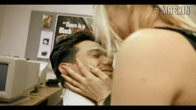 Melissa Schultz in Hard (1998) Breasts Breasts Thong* 204883