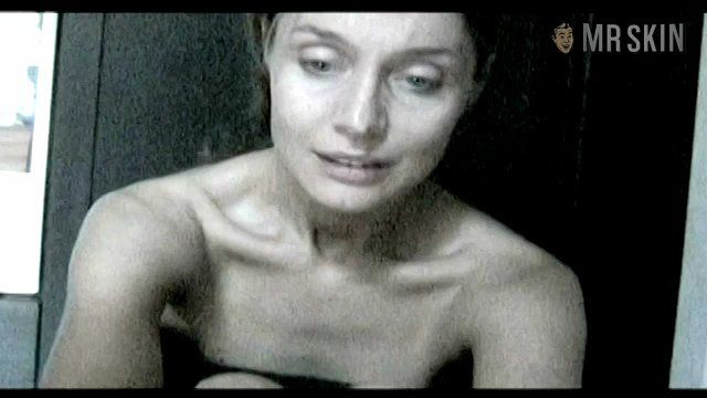 Sabrina Paravicini in Comunque Mia (2004) Breasts Thong Breasts Butt 203942