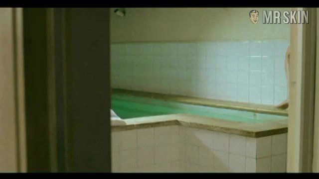 Elsa Zylberstein in La petite Jérusalem (2005) Breasts Butt Bush Breasts Bush 203470