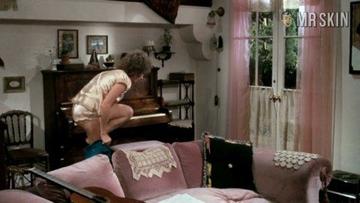 Barbra Streisand in A Star Is Born (1976) Underwear Breasts Right Breast 204460