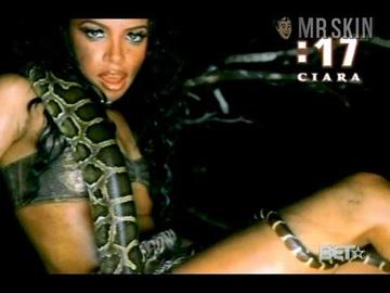 Aaliyah in We Need a Resolution (2001) Sexy Sexy 202652