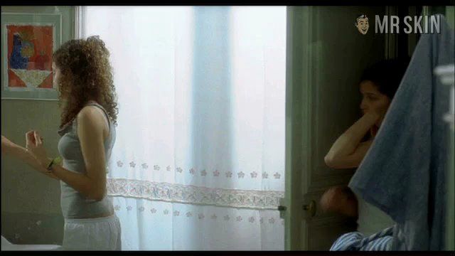 Hottest Laetitia Casta Scene in Le grand appartement. Sexy, breasts, bush. 208310