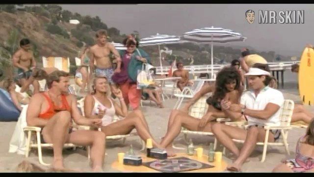 Hilary Shepard in Hunk (1987) Bikini Bikini 204832