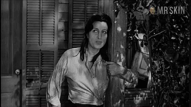Sexiest Marisa Pavan Scene in The Rose Tattoo. Sexy. 217225