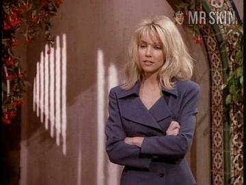 Laura Leighton in Melrose Place (1992-1997) Bikini Bikini Sexy 214432