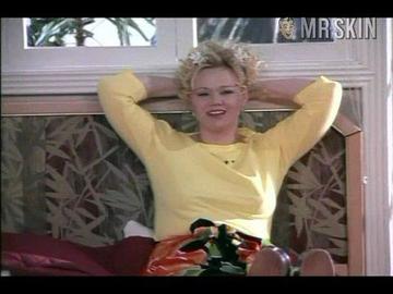 Beth Broderick in Sabrina, the Teenage Witch (1996-2001) Bikini Sexy Bikini Sexy 212357