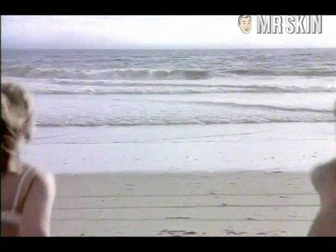 Sabrina, the Teenage Witch's Sexiest Scenes with Melissa Joan Hart. Bikini. 212358