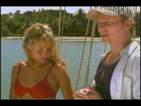 Julia Thurnau in Klinik unter Palmen (1996-2003) Breasts Butt Bikini Breasts 212102