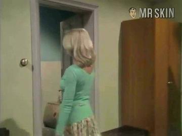 Luan Peters in Fawlty Towers (1975-1979) Sexy Sexy 228599