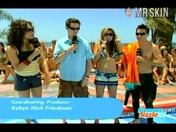 Vanessa Lachey in Total Request Live Bikini Bikini Sexy 213301