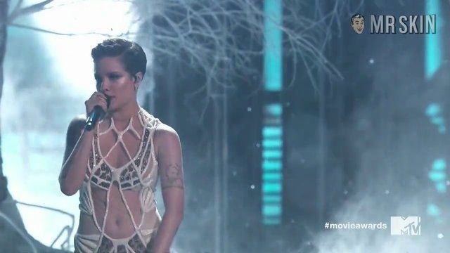 Hottest Halsey Scene in MTV Movie Awards. Sexy. 249956