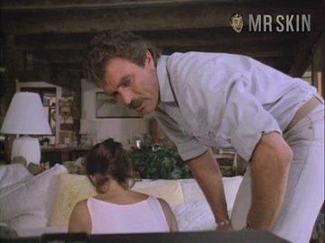 Dana Delany in Magnum, P.I. (1980-1988) Bikini Bikini 214662