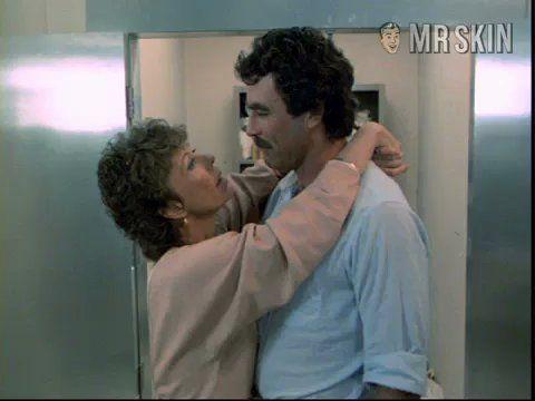 Hottest Carol Burnett Scene in Magnum, P.I.. Sexy. 211940