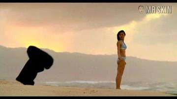 Yunjin Kim in Lost (2004-2010) Bikini Bikini Sexy 213153