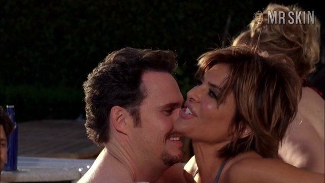 Hottest Donna Scenes. Bikini. 214113