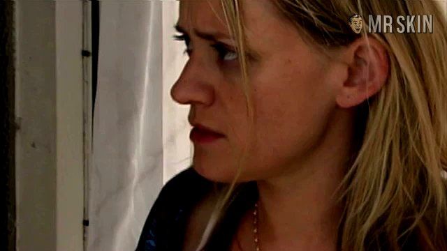 Maxine Peake Naked as Veronica. Right Nipslip, breasts, sexy. 234531
