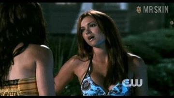 Danneel Ackles in One Tree Hill (2003-2011) Bikini Bikini Sexy 213537