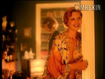 Helga Bender in Heimat (1984) Left Breast Breasts Bush 226154