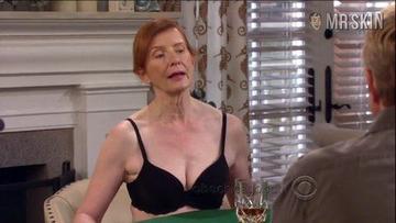 Frances Conroy in How I Met Your Mother (2005-2013) Underwear Underwear 235305