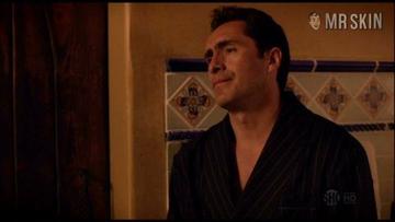 Mary-Louise Parker in Weeds (2005-2012) Sexy Breasts Bush 217293