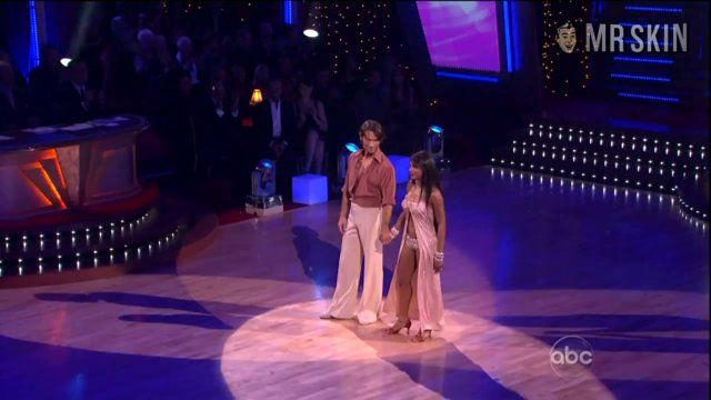 Hottest Toni Braxton Scene in Dancing with the Stars. Sexy. 215036