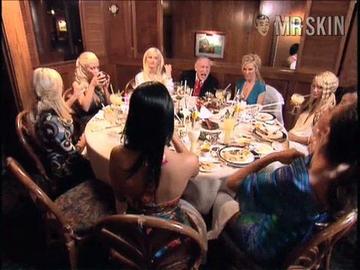 Alison Waite in The Girls Next Door (2005-2009) Breasts Breasts Butt 214534