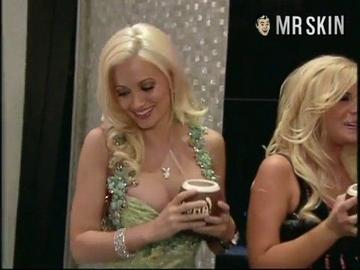 Pamela Anderson in The Girls Next Door (2005-2009) Full Nudity Breasts Bush 216148