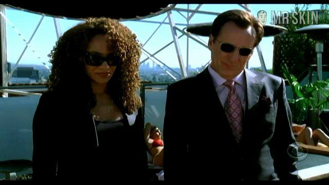 Jennifer O'Dell in Shark (2006-2007) Bikini Bikini 213754
