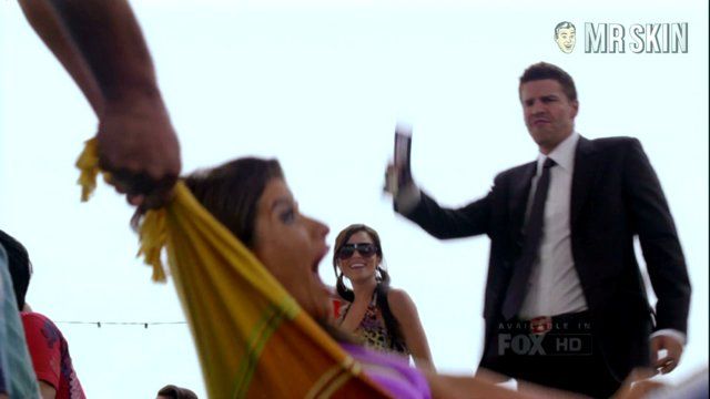 Sexiest Scenes of Josephine from Bones. Bikini. 222839