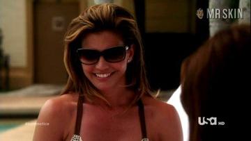 Gabrielle Anwar, Charisma Carpenter in Burn Notice (2007-2011) Bikini Bikini Butt 226279