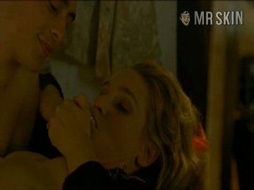 Elise Tielrooy in La Prophétie d'Avignon Breasts Breasts 214911