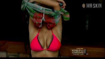 Kim Kardashian in Keeping Up with the Kardashians (2007-2021) Bikini Bikini Butt 229930