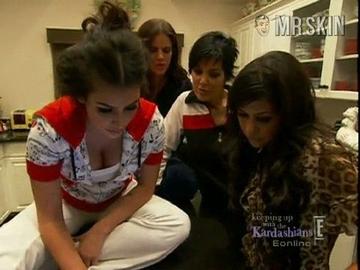 Kim Kardashian in Keeping Up with the Kardashians (2007-2021) Butt Bikini Butt 214343