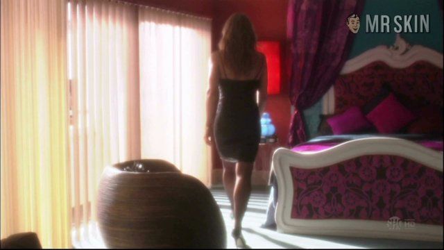 Billie Piper Nude as Hannah 'Belle' Baxter. Breasts, Butt, body double, left breast. 214928
