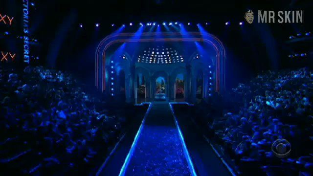 Victoria's Secret Fashion Show 2007's Sexiest Scenes with Karolina Kurkova. Underwear, sexy*. 214500