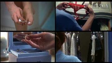 Sarah Michelle Gellar in Suburban Girl (2007) Sexy Sexy Underwear 208731